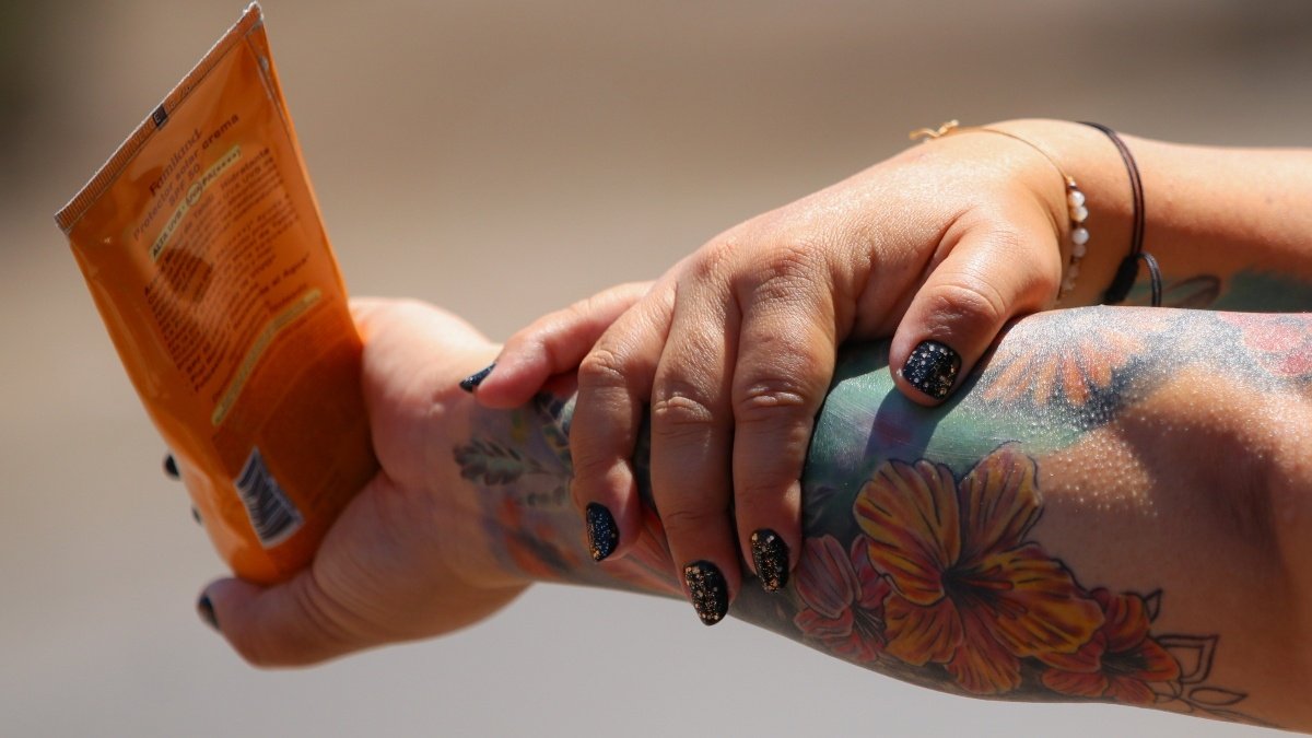 Cáncer a la piel: falsas creencias, señales de alerta y tratamientos adecuados de una enfermedad cuya mortalidad viene en aumento en Chile