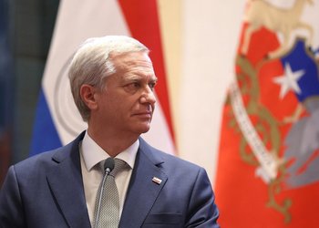 ¿Es el modelo paraguayo una receta para Chile?: Economistas rebaten dichos de Kast
