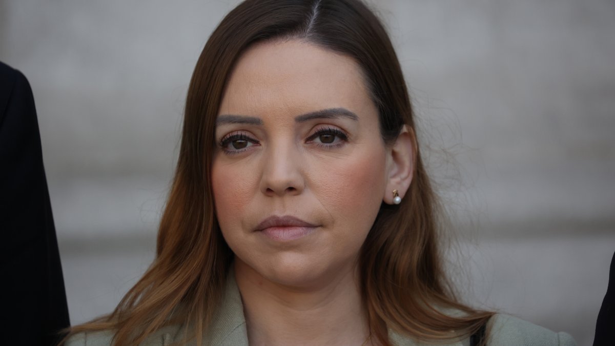 "Cuota Flores": exasesor se querelló contra la senadora Camila Flores