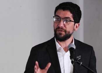 Reaparece exministro del Trabajo, Giorgio Boccardo para criticar reajuste del salario mínimo propuesto por el Gobierno