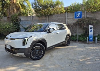 Al volante del Dongfeng Vigo: el SUV eléctrico que quiere democratizar la electromovilidad en Chile
