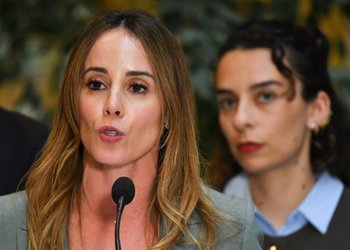El cambio de tono en la oposición con la ministra Mara Sedini que gatilló el dictamen de Contraloría en contra de su ministerio