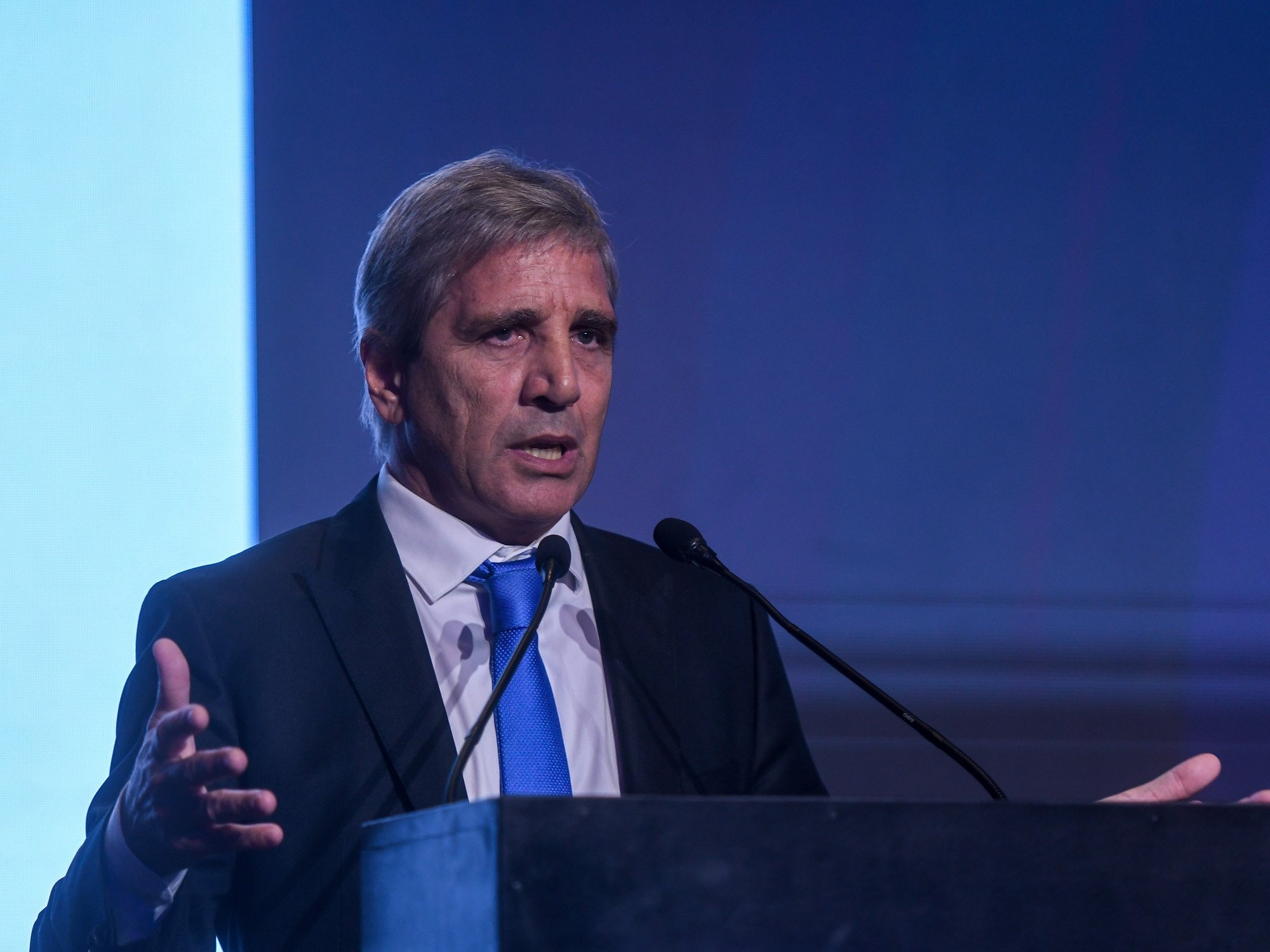 Caputo pronosticó una cosecha récord del campo con una multimillonaria suba de ingresos por exportaciones: "El agro está en un boom absoluto"