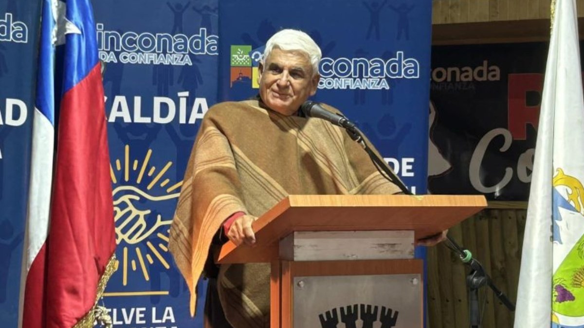 Alcalde imputado por multimillonario fraude en compra de terrenos alega "historia mal contada"