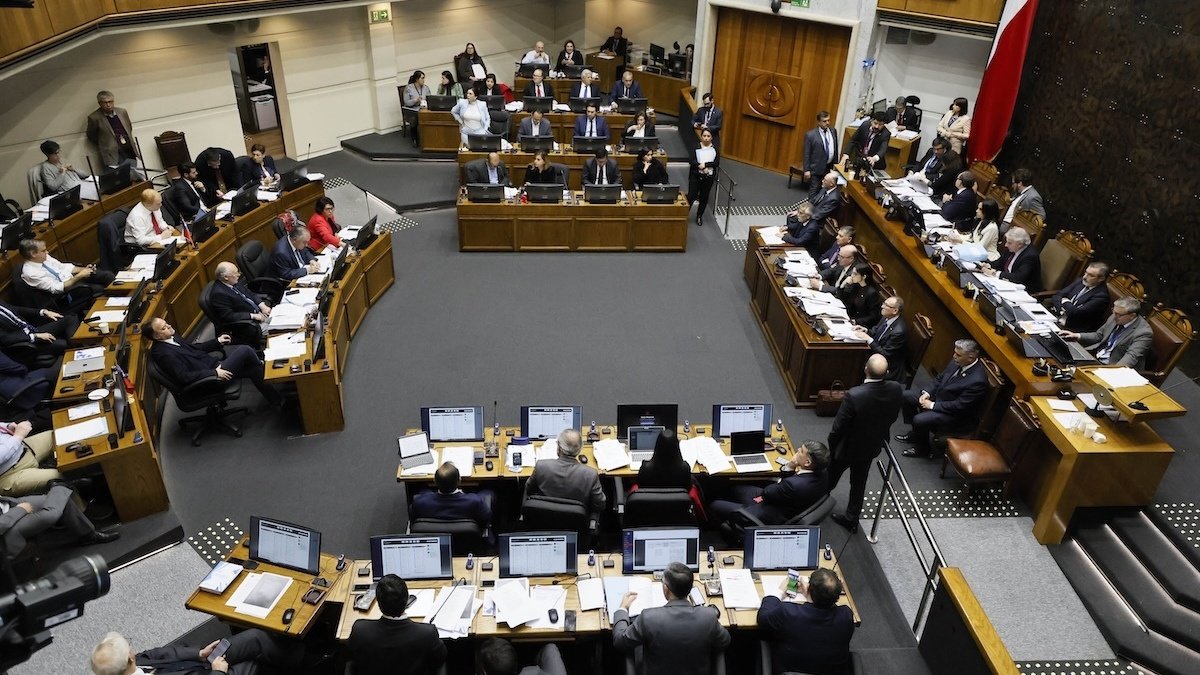 Con un voto más que lo exigido, Gobierno sacó adelante el último pendiente de su megarreforma