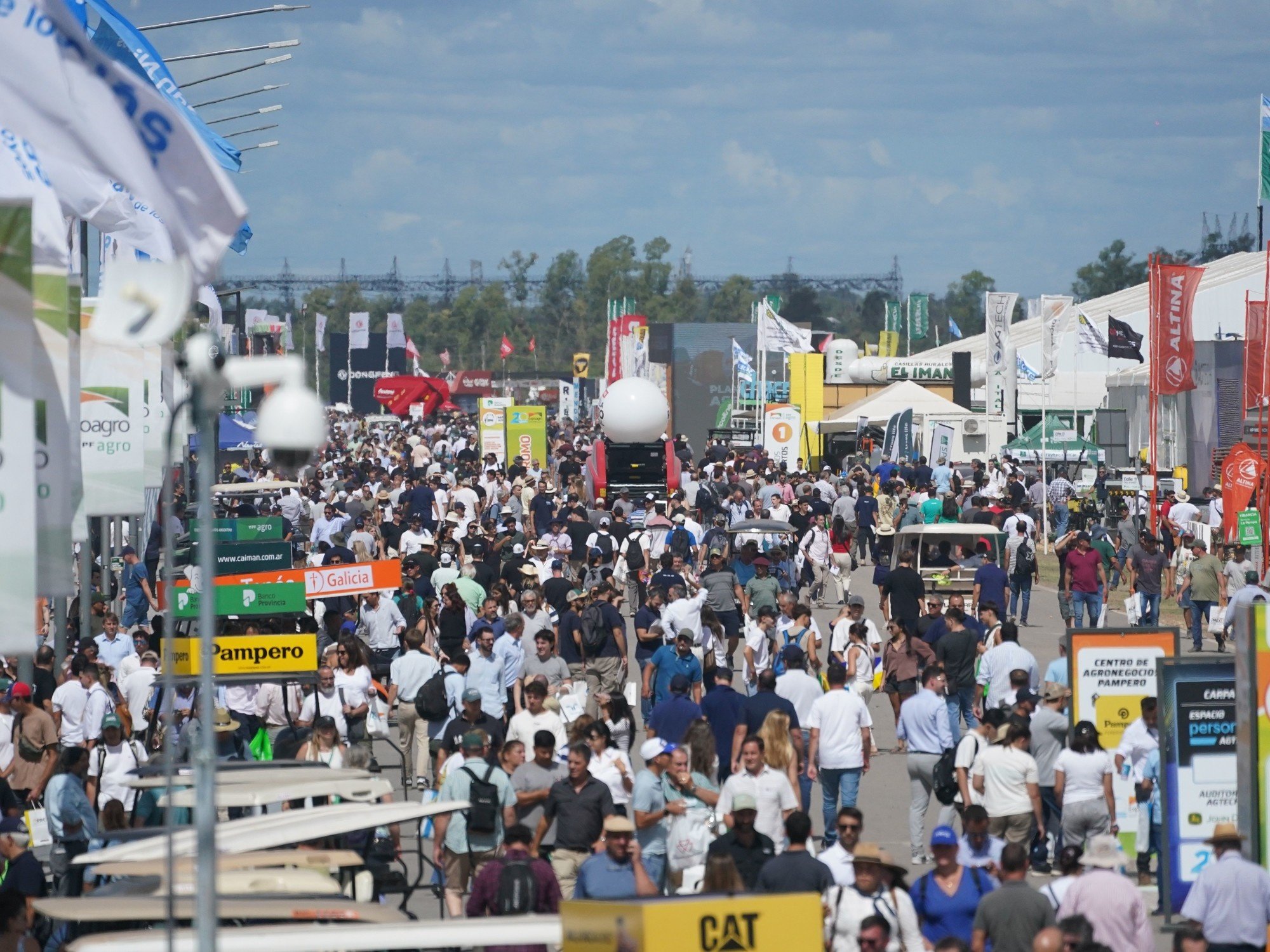 Un sonoro puñetazo en la mesa