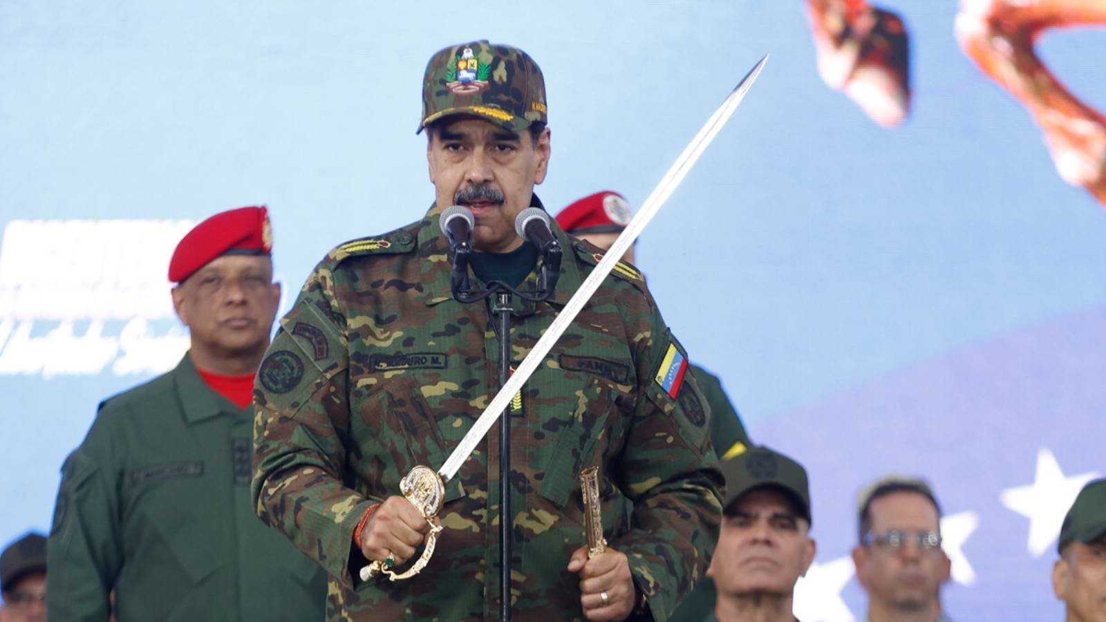 Trump confirma captura de Nicolás Maduro y su esposa tras “ataque a gran escala” en Venezuela