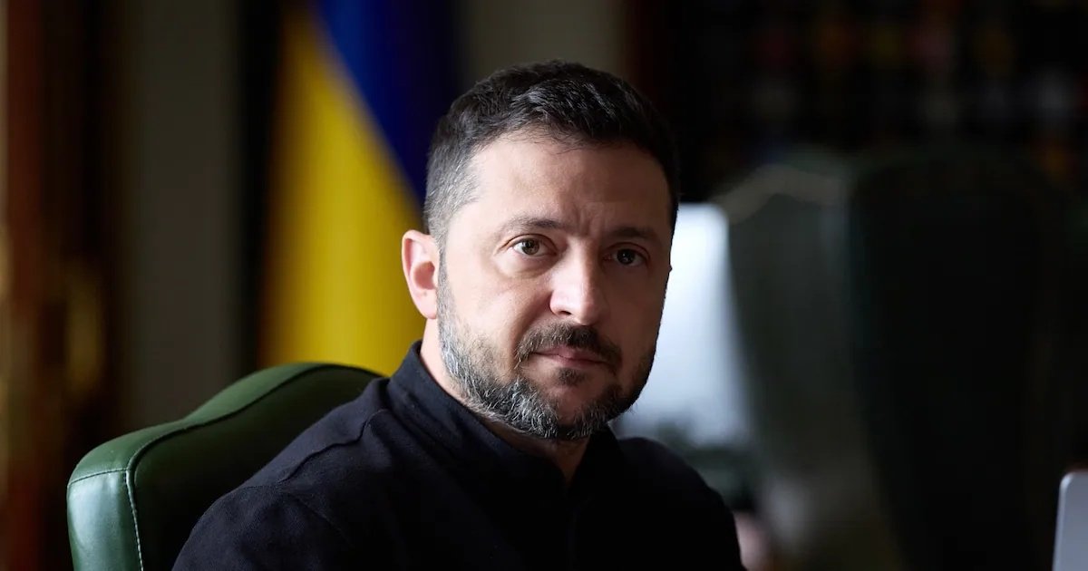 Zelenski destaca nuevos ataques ucranianos de largo alcance sobre refinerías y buques rusos en el mar Negro
