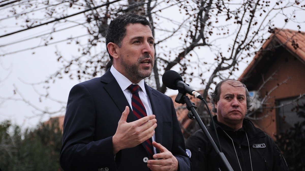 “No tiene mucho sentido que llegue en agosto o septiembre”: Alcalde de La Florida cuestiona la fórmula del Gobierno para la entrega del subsidio del gas