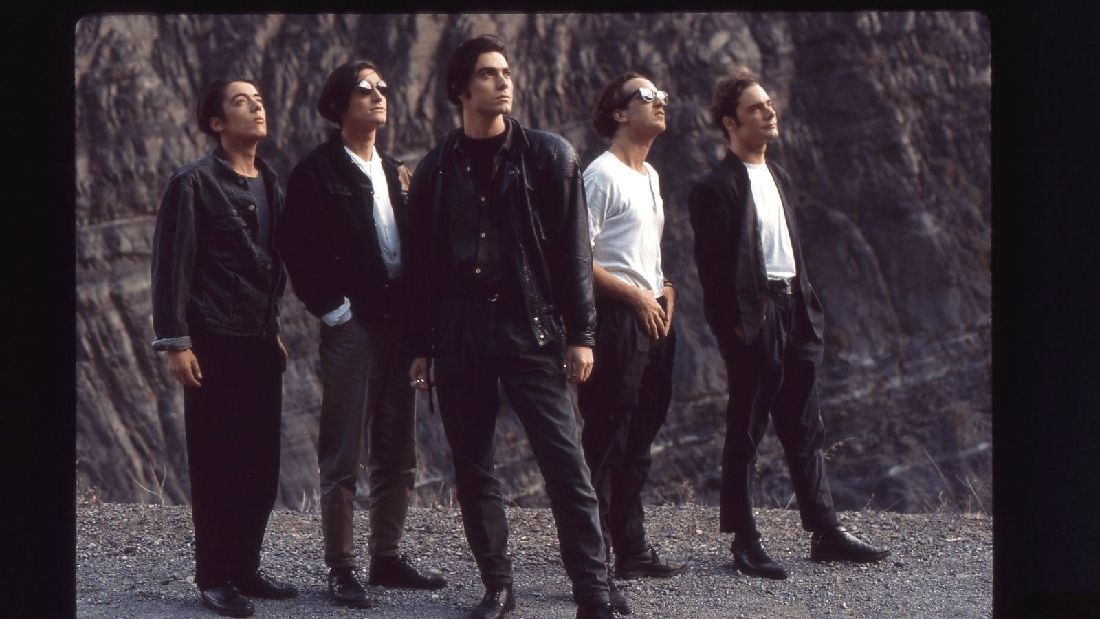 “Desde el primer momento, quedó claro que era la persona indicada”: la historia de “Desiertos”, el álbum que marcó el ingreso de Beto Cuevas a La Ley y su reedición a 25 años