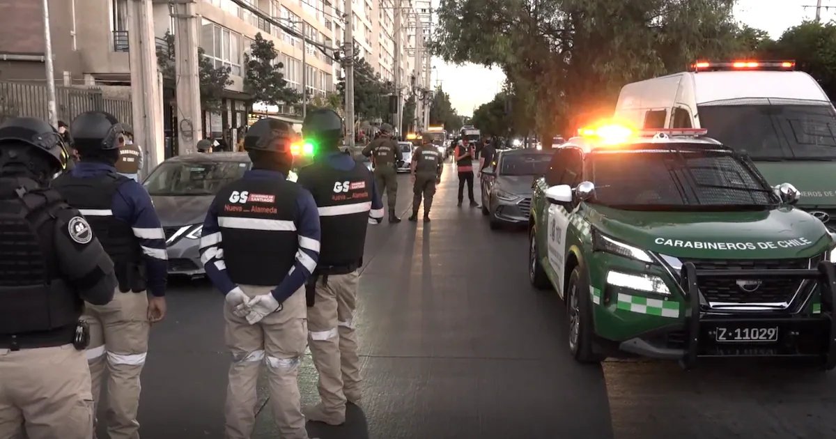 Al menos tres detenidos deja operativo policial en la comuna de Estación Central