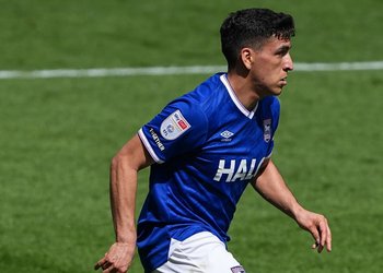 Ipswich tuvo a Marcelino Núñez en un triunfo que lo acercó al ascenso a la Premier League