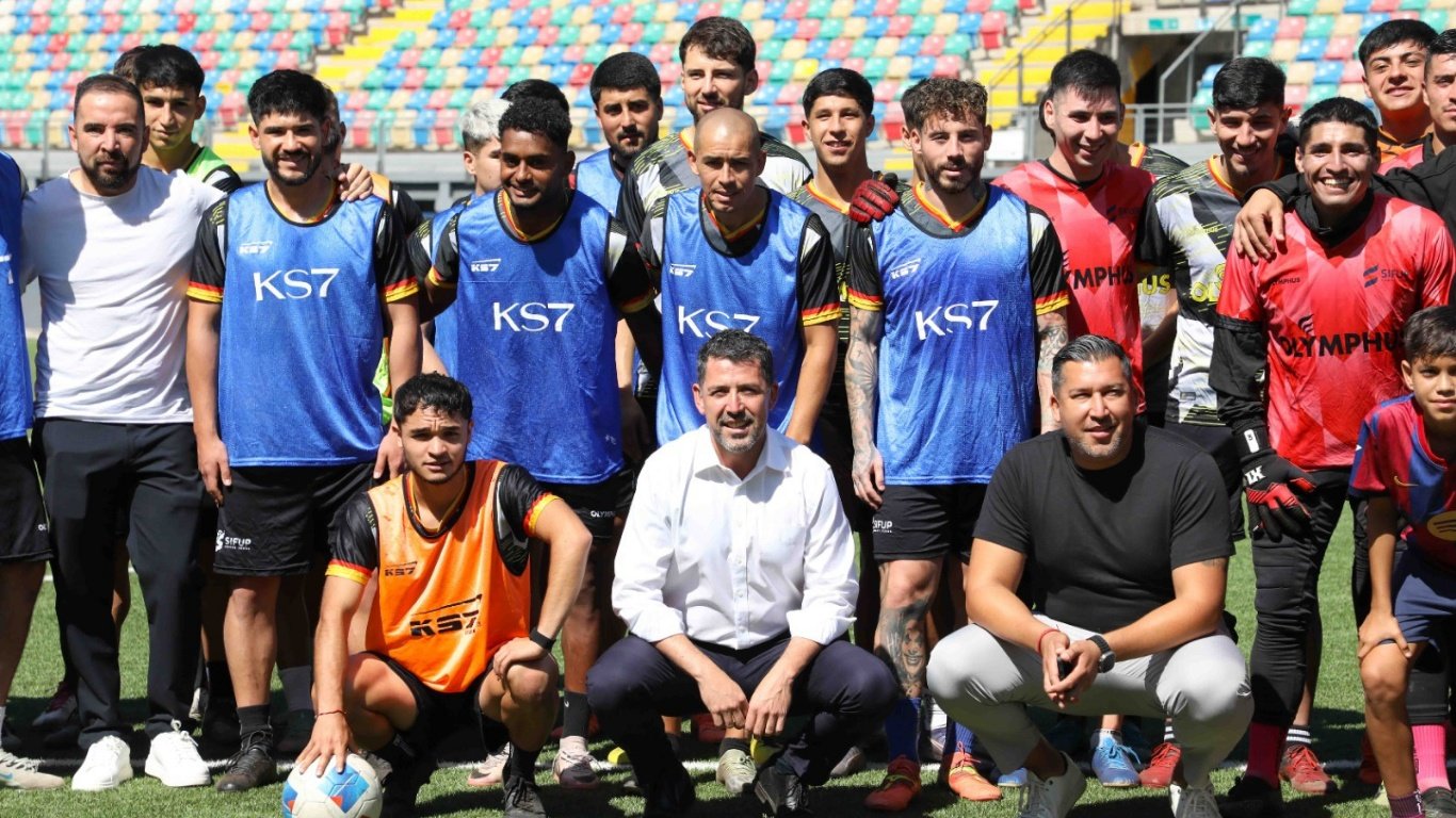 El convenio de La Florida con el Sifup para facilitar el Estadio Bicentenario a jugadores libres: el acuerdo incluye clínicas deportivas para niños de la comuna