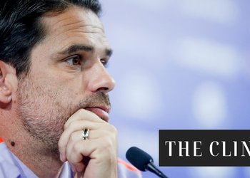 Clínica Alemana informa estado de salud de Fernando Gago: DT de la U sufrió un infarto agudo al miocardio que requirió una intervención con implante intracoronario