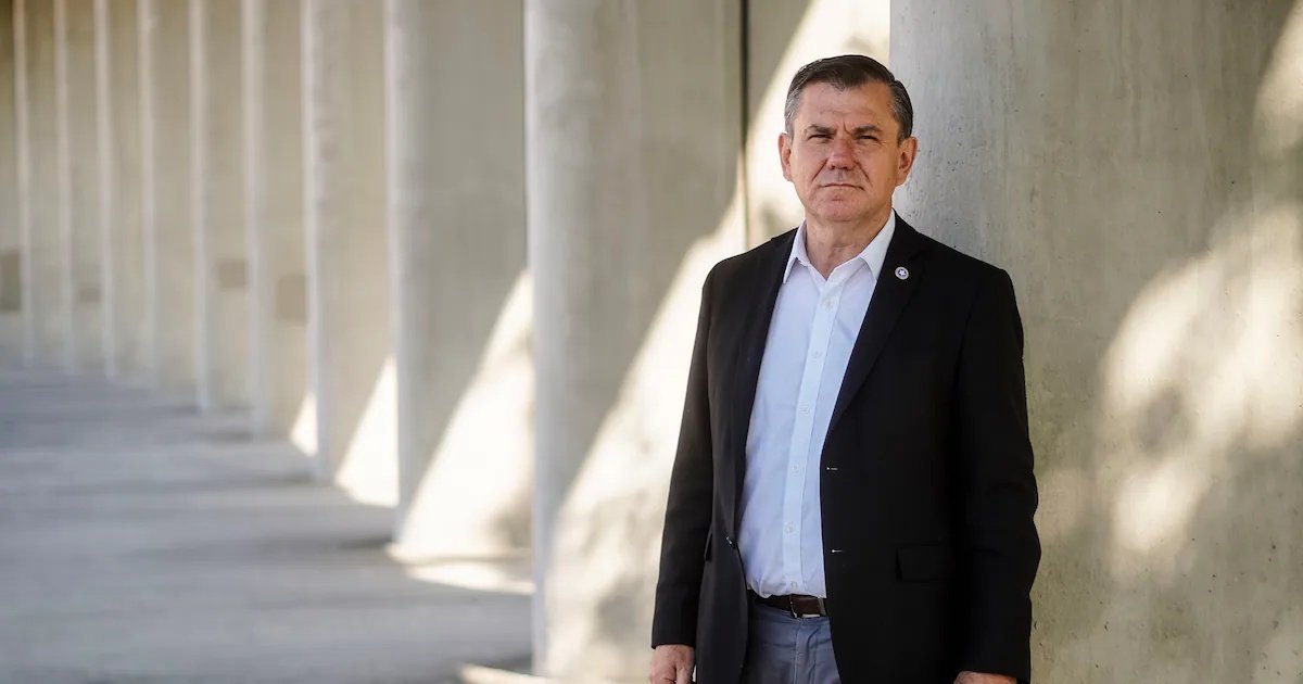 Enrique Bassaletti: “Más que una ley de indulto general, soy partidario de hacerlo caso a caso y no correr riesgos”
