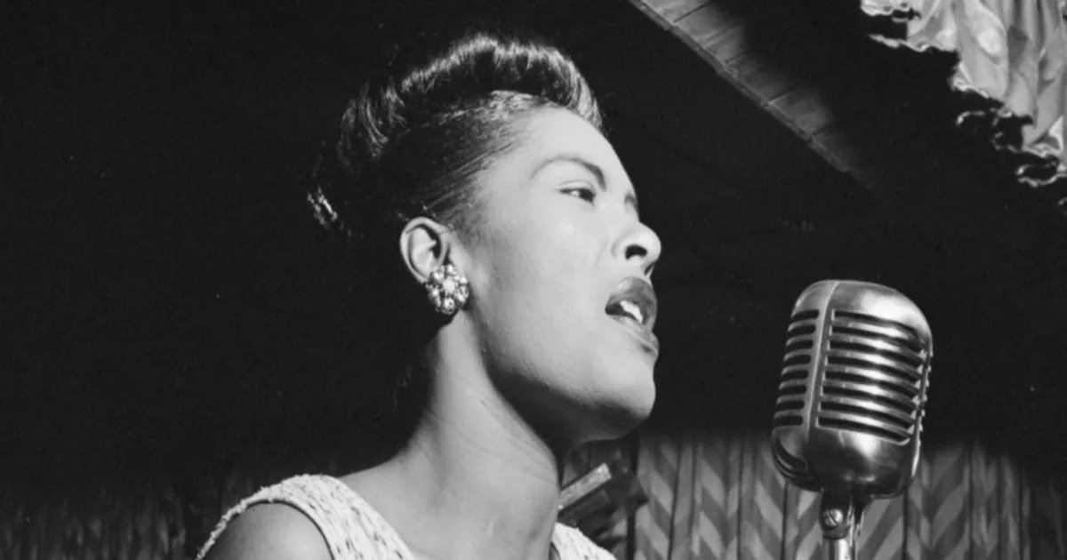 La última noche de Billie Holiday: sola, enferma y bajo vigilancia policial