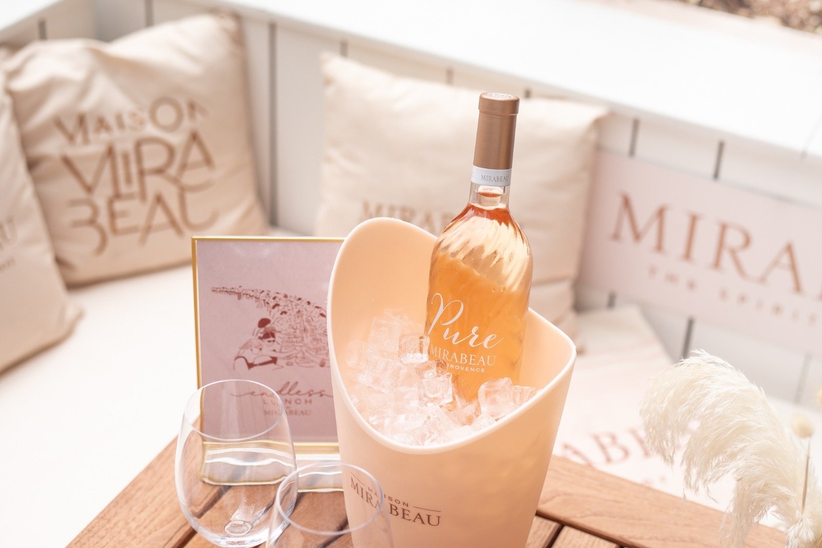 Viña Concha y Toro cierra acuerdo para adquirir Maison Mirabeau, marca líder de vinos rosé de la prestigiosa Provenza francesa