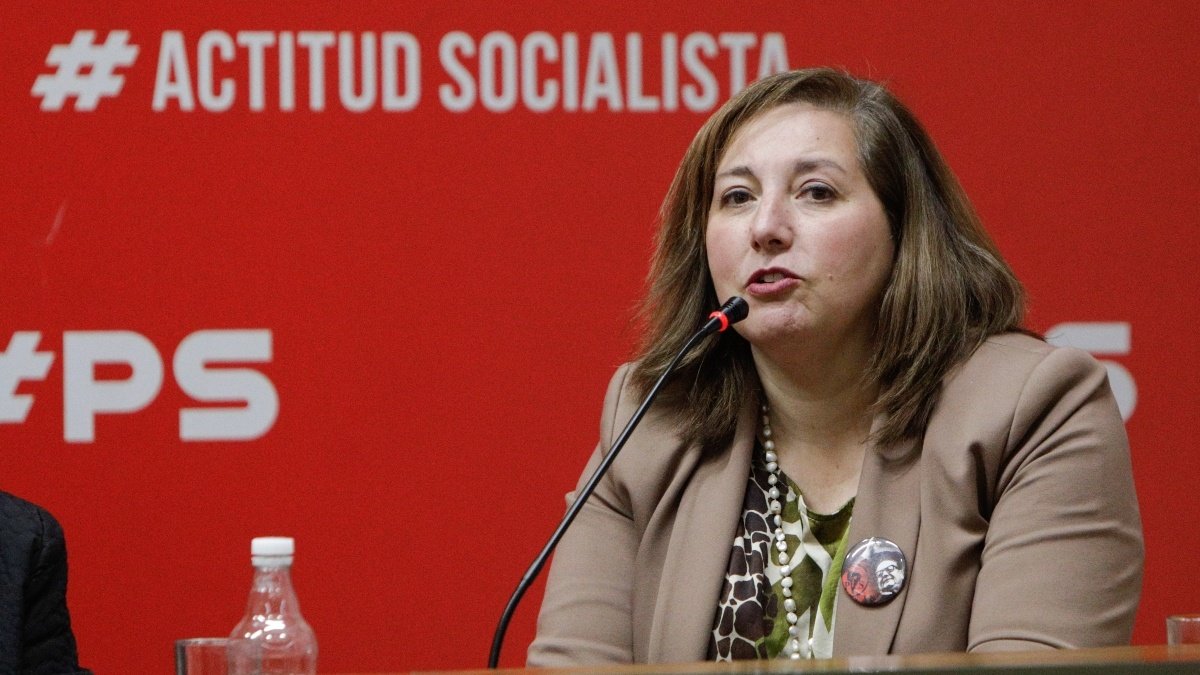 Vodanovic reconoce “error” por el controvertido afiche del PS y asegura: “No autoricé la imagen y respetamos la institucionalidad de nuestro país”