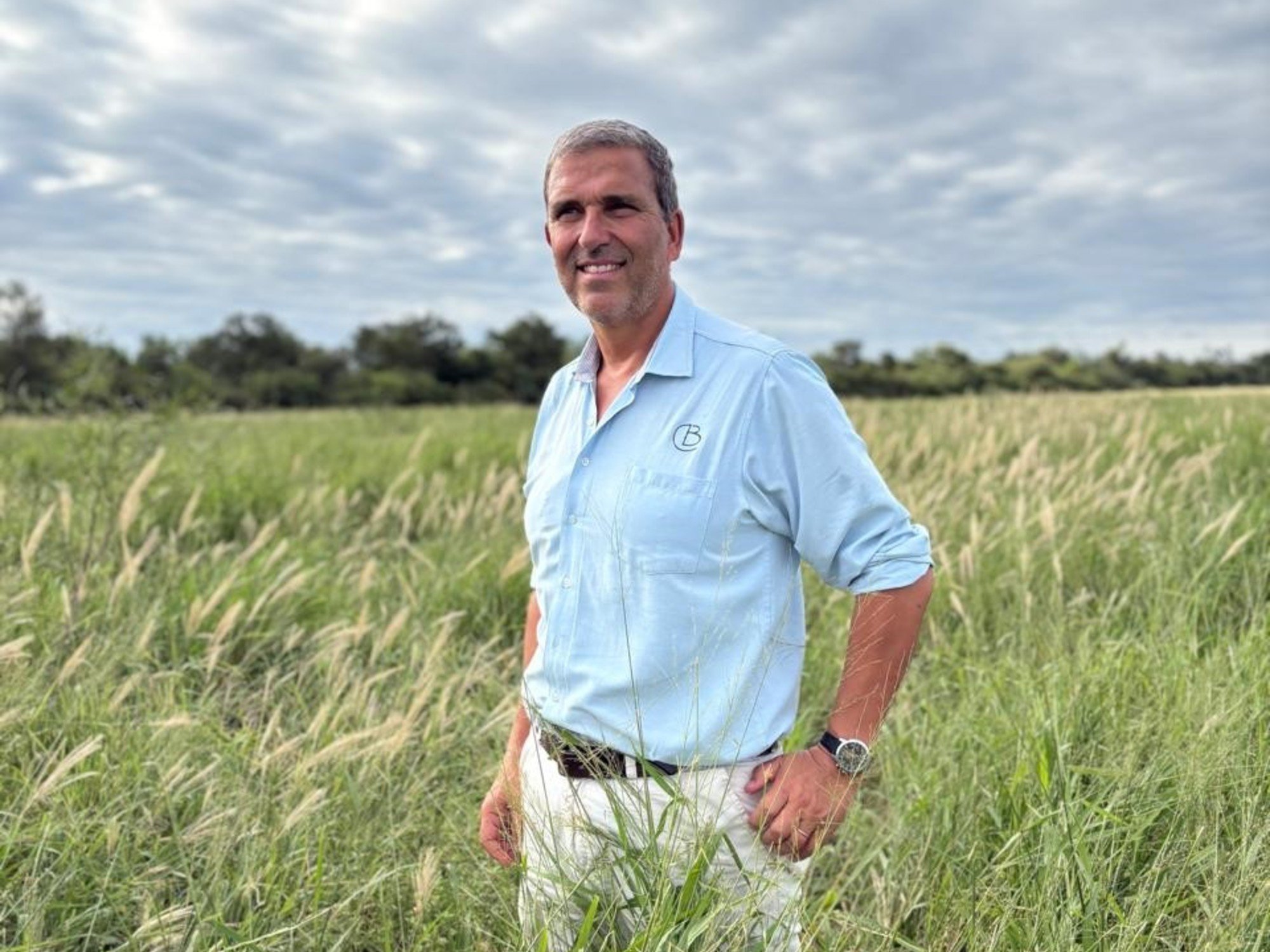 Nació en Portugal, se instaló en Salta, hace agricultura y ganadería y hoy dirige un ambicioso proyecto de bonos de carbono
