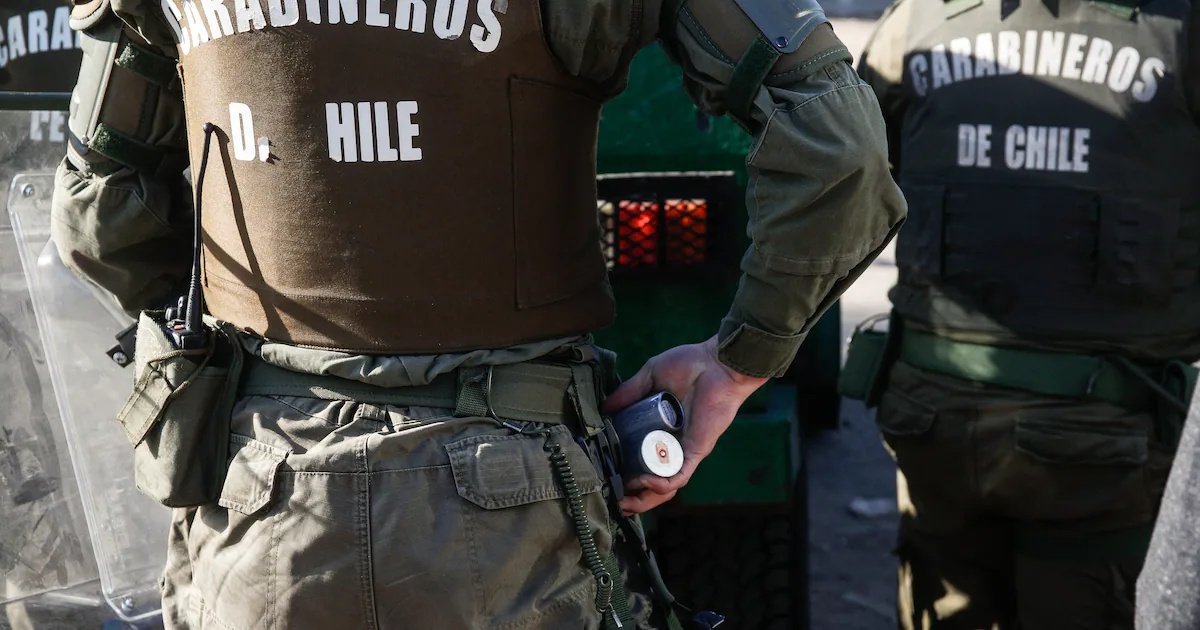 Carabineros abate a tiros a conductor de taxi que evadió fiscalización e intentó atropellar a policía en Recoleta