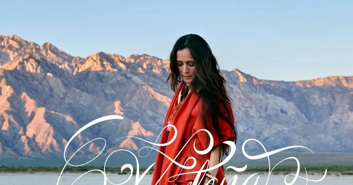 Crítica de discos: Julieta Venegas va al norte, Father John Misty se luce y Laia firma lo mejor de su carrera