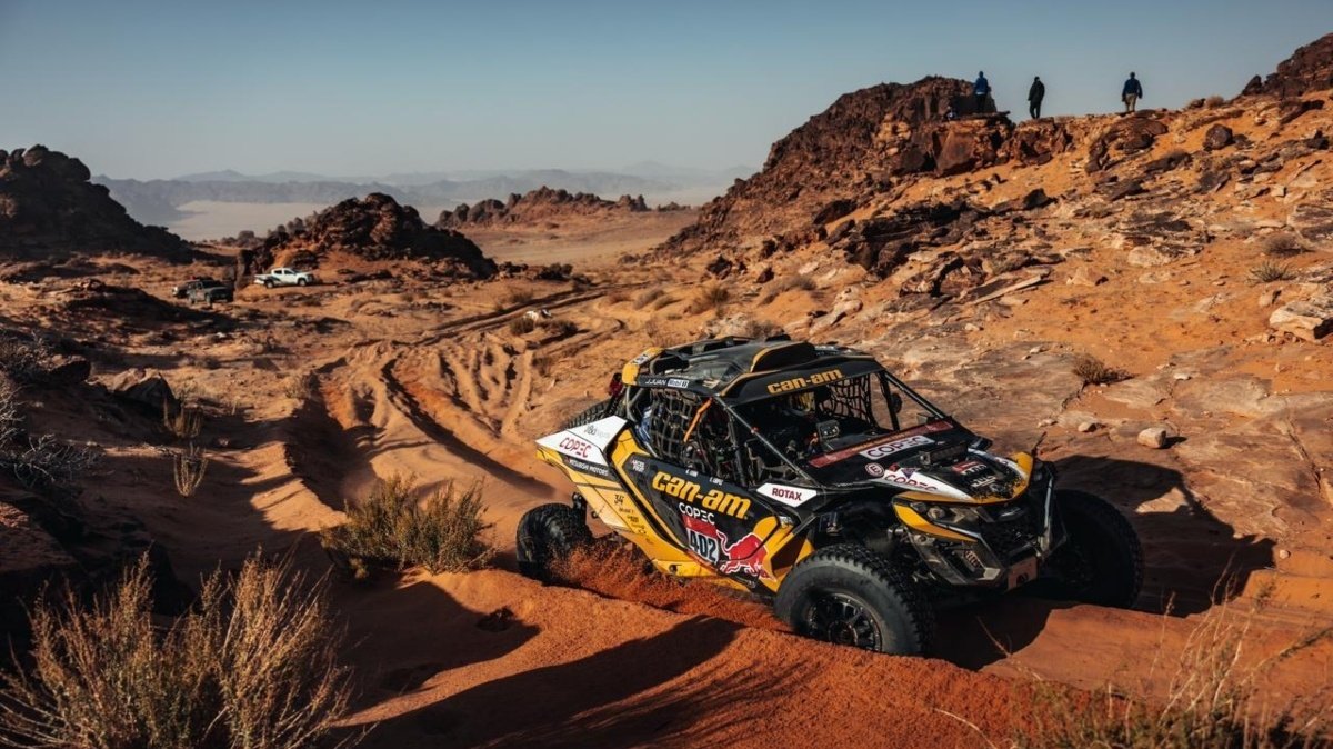“Chaleco” López sufre con las piedras, pero mantiene la esperanza de meterse en el podio del Dakar