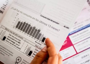 “Considerando el actual escenario económico”: SEC instruyó a las empresas eléctricas aplazar alzas en cuentas de la luz hasta julio