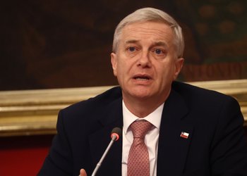 Kast cenó con timoneles oficialistas para rencauzar la agenda legislativa y las relaciones internas