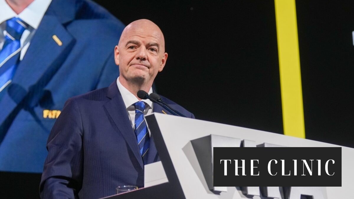 Infantino tras el frustrado plan para privatizar los mundiales: acusado de chantaje y de no pagar millonarios compromisos