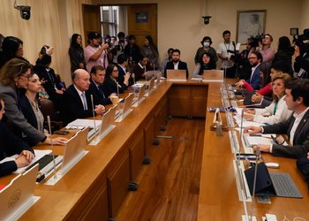 Megarreforma: Comisión debate sobre la "falsa dicotomía" entre crecimiento y medio ambiente