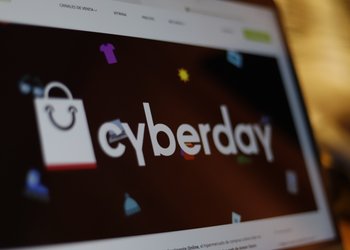 Paquetes acumulados en conserjería, entregas fallidas o encomiendas devueltas: el desafío logístico que representa el CyberDay en edificios residenciales