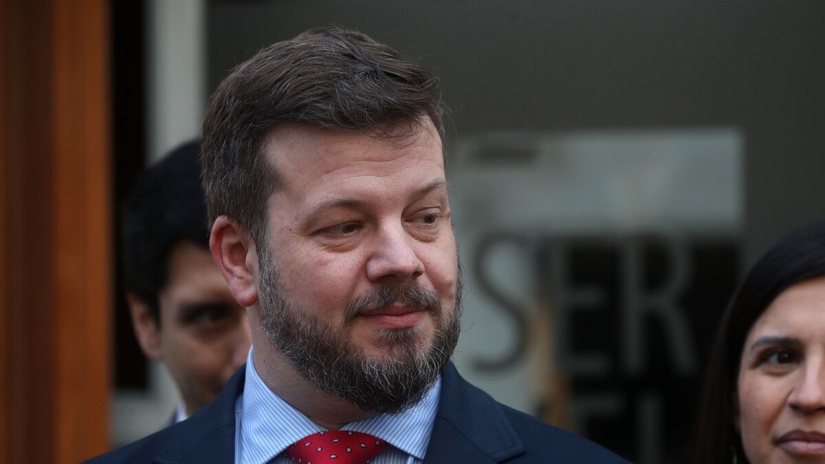 Exfiscal que suena como posible subsecretaria de Kast congeló militancia libertaria