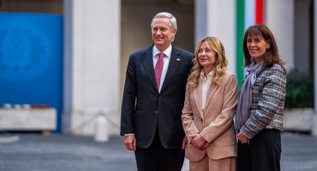 “De claro tenor ideológico” a una “consistencia en su relato”: el balance de los expertos a la gira conservadora de José Antonio Kast por Europa