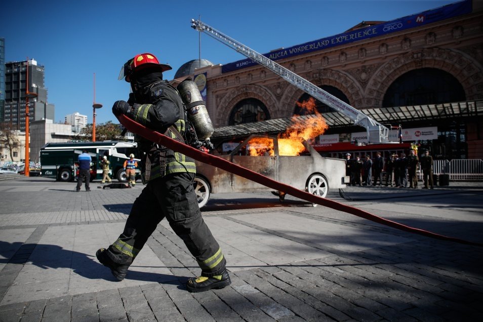 Con simulacro de emergencia se conmemoró el Día Nacional del Bombero