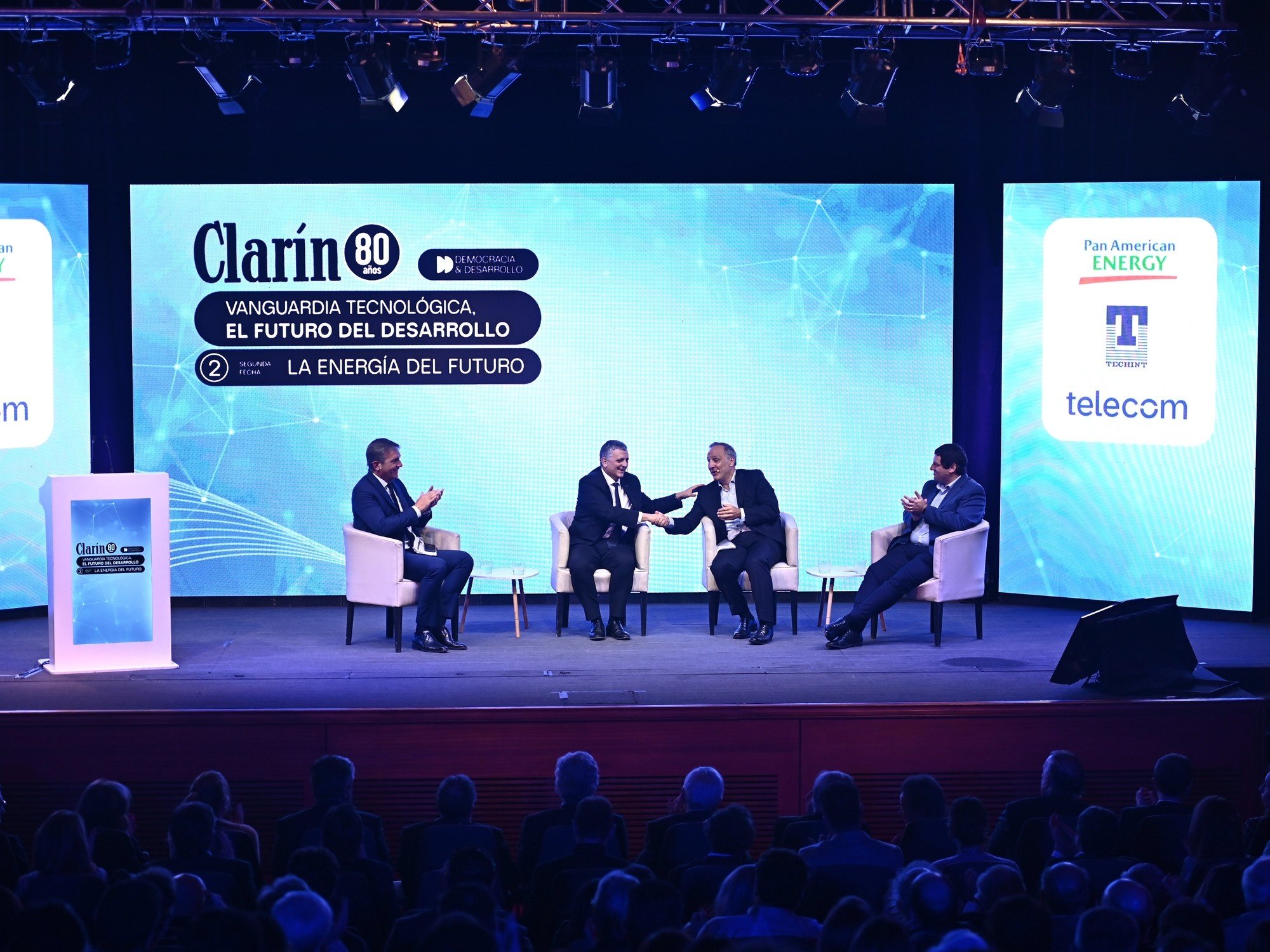 “Vanguardia tecnológica, el futuro del desarrollo”