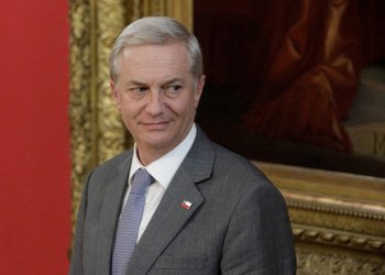 Kast en la previa de su primera Cuenta Pública: descarta anunciar indultos, dice que Punta Peuco volverá a su misión original, proyecta nuevas cárceles y fija un plazo para la megarreforma