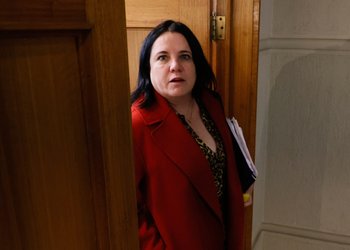 Steinert no asistió a comisión investigadora citada a horas del plazo fatal para presentar una AC