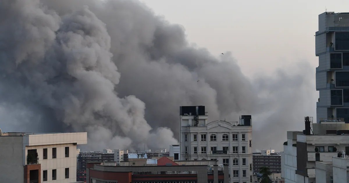 Irán tilda de “ataque terrorista” el asesinato de Alí Lariyani en un bombardeo de Israel contra Teherán