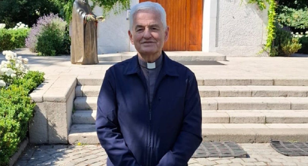 ¿Quién es Mariano Irureta? El sacerdote de Schoenstatt, hijo de un fundador de la DC, que será el capellán de La Moneda de Kast