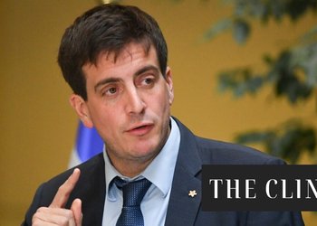 Schalper anuncia ingreso de proyecto que eleva los requisitos para las AC tras la aprobación del libelo contra Grau en la Cámara Baja