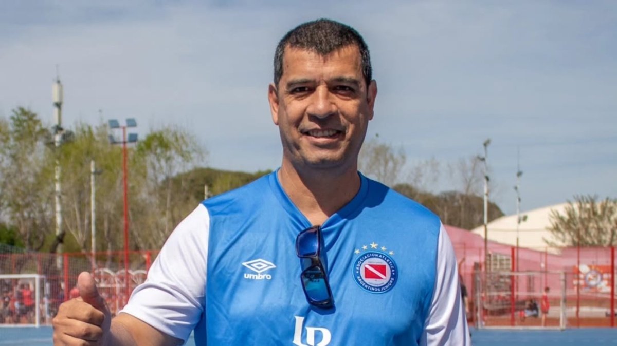 “Polo” Quinteros ante quienes le bajan el perfil al triunfo de la UC sobre Boca: “Lo que se logró es increíble, que no sean fanáticos ni estúpidos a la hora de hablar”