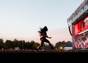 La vuelta de las sombras y las áreas verdes y un sold out que se hizo notar: Los hitos que marcaron el retorno del Lollapalooza al Parque O’Higgins