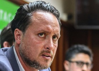 Las críticas del alcalde de Puerto Montt por el cambio de hora en Los Lagos: “Era una oportunidad para el nuevo gobierno de escuchar a la ciudadanía”