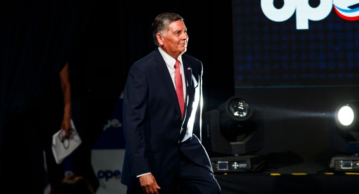 La creciente molestia en RN con el futuro ministro Claudio Alvarado (UDI) en medio de disputa por la presidencia del Senado