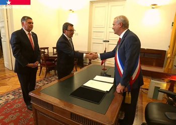 Seguridad y gasto público: los decretos que firmó el Presidente Kast tras su primer discurso ante la ciudadanía