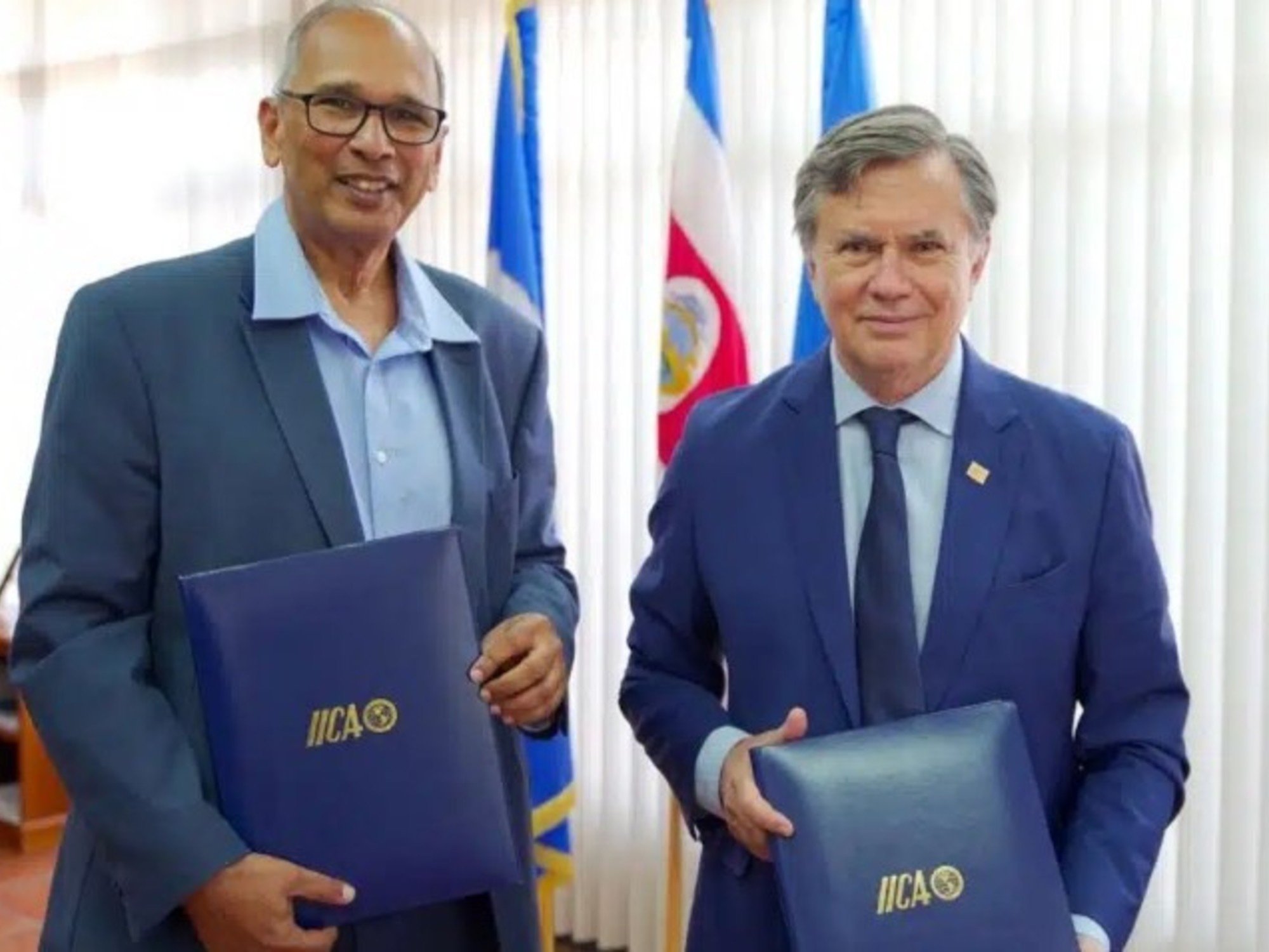 Asume el nuevo director de IICA y el argentino Manuel Otero deja de conducir el principal organismo continental del agro