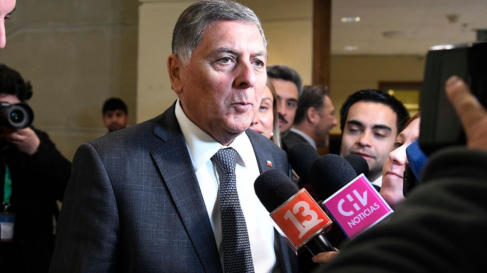 Claudio Alvarado defendió cambio de gabinete y llamó a la oposición a pasar “de la negación a la construcción”