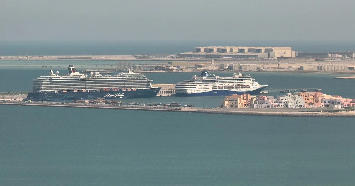 Al menos seis personas mueren luego que helicóptero militar se estrellara en Qatar