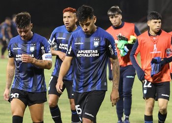 Huachipato recibe severo castigo por actos de xenofobia ocurridos en partido ante Carabobo de Venezuela