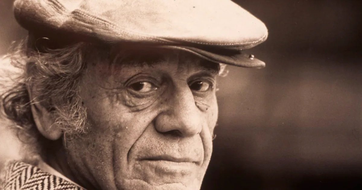 “Cómase este librito”: el desparpajo de un manuscrito inédito de Nicanor Parra que contrasta con Neruda